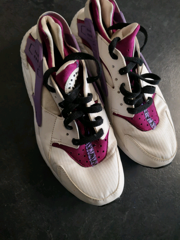 nike huarache ladies size 6